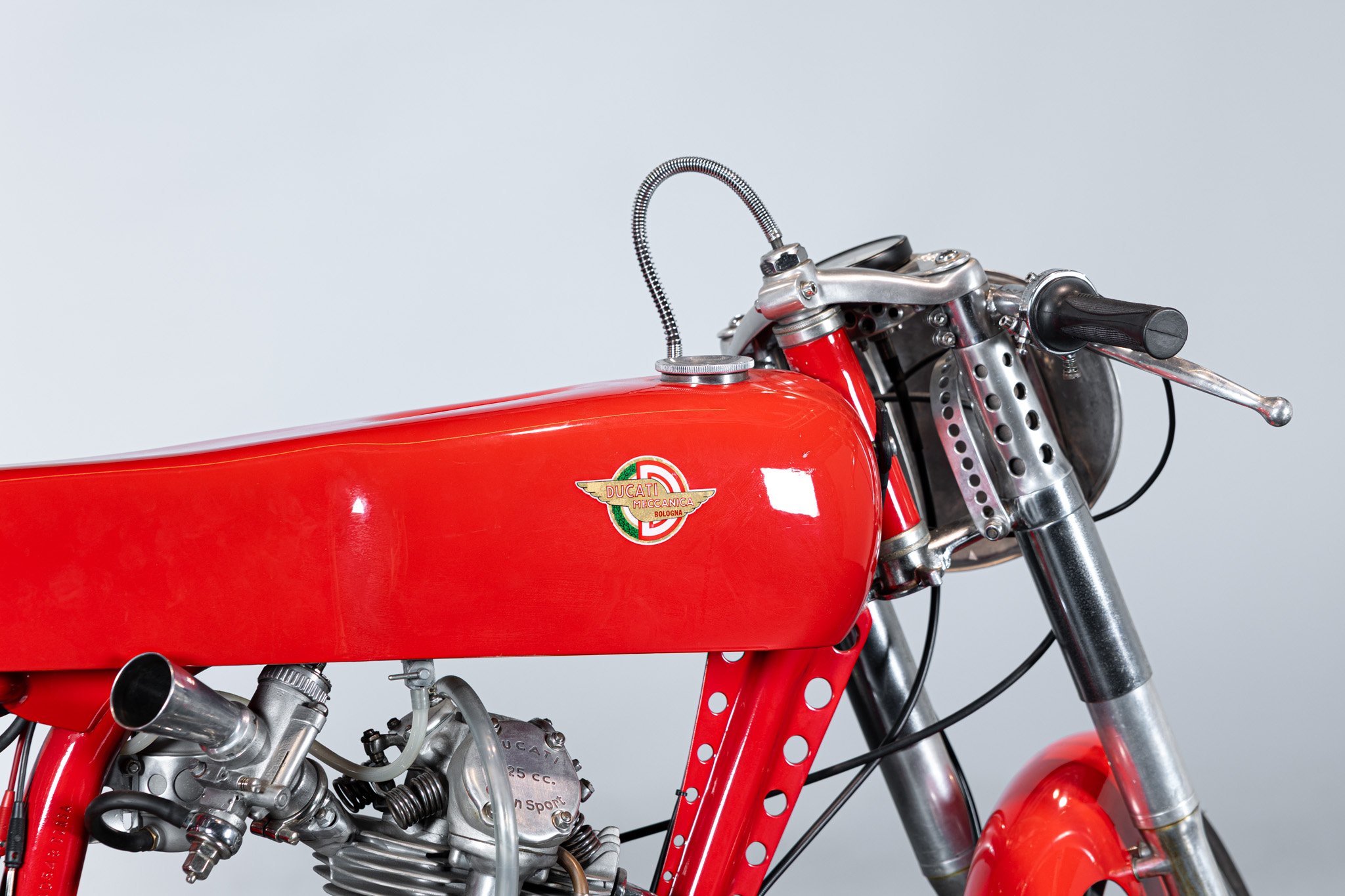 Ducati 125 GRAND SPORT 