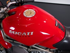 Ducati MONSTER 900 