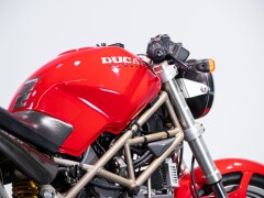 Ducati MONSTER 900 