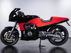 Kawasaki GPZ 900 