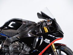 Yamaha R1 