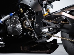 Yamaha R1 