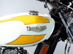 Triumph T160 TRIDENT 